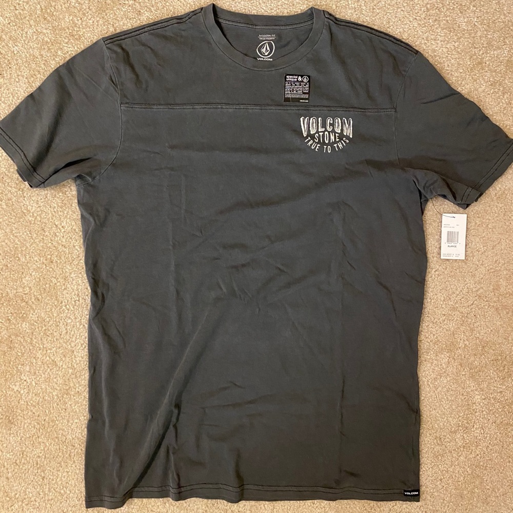 NWT Volcom True To This T-shirt